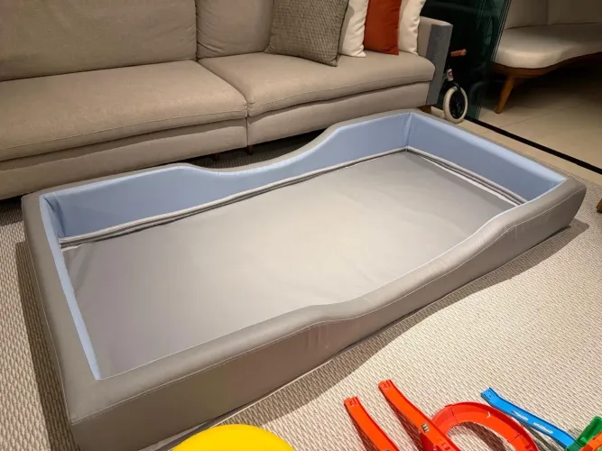 Cama infantil montessoriana