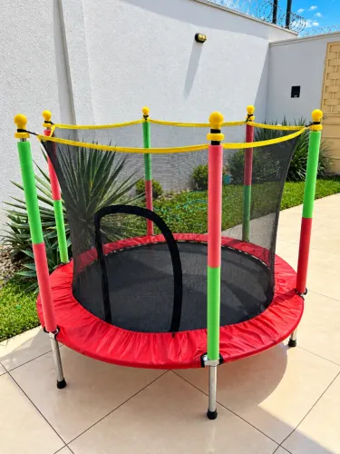 CAMA ELÁSTICA 1,40M INFANTIL ? LACRADA | ÚLTIMA UNIDADE!