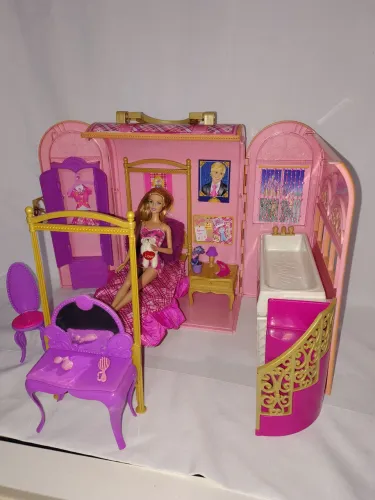 Maleta Barbie Escola de Princesas