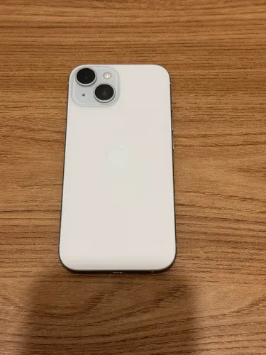 iPhone 15 azul