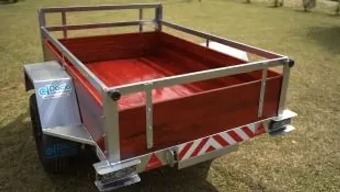 Carretinha 100% NOVA PRONTA ENTREGA DIRETO PARA EMPLACAMENTO 160X110 NO A VISTA R$3900