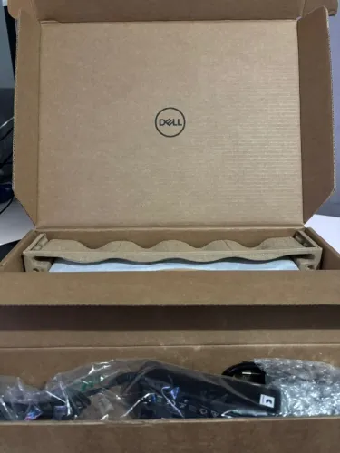 Dell Inspiron 15 3520 Core i5 12th 16GB RAM 512GB SSD