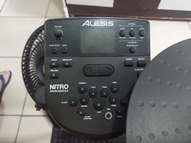 Bateria Eletrônica Alesis Nitro Mash 