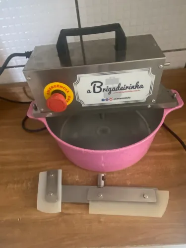 Panela mexedora de brigadeiro
