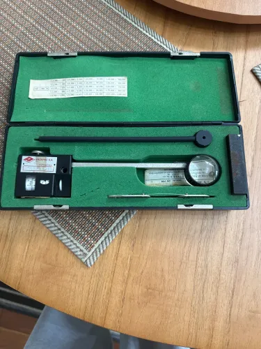 Planímetro polar mecânico da marca Keuffel *item de colecionador*