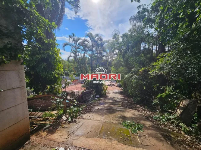 Terreno à venda no Condomínio Vale do Itamaracá em Valinhos