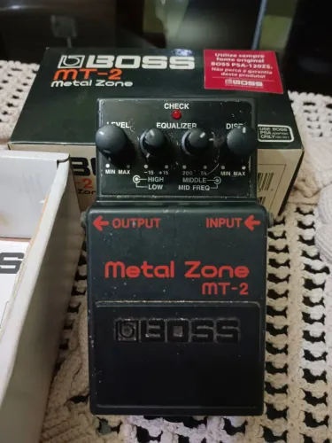 Pedal Boss Metal Zone MT-2