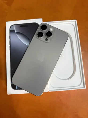 Iphone 16 Pro Max 256GB Impecável/ Parcelo em 12x / Garantia 6 meses / Troco 