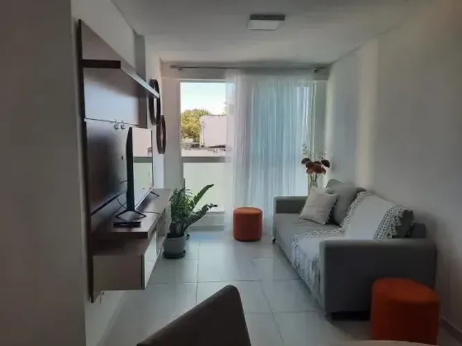 ceci- Vania Vidal | Apartamento com 2 quartos, varanda, Suite, com moveis fixos | 58m²