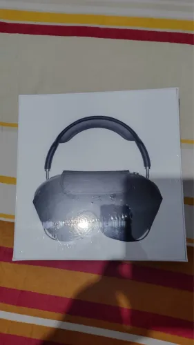 AirPods Max Apple
