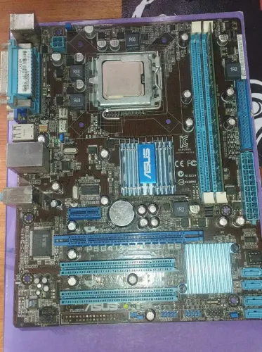 Kit Placa-mãe LGA 775 + Intel Core 2 Quad