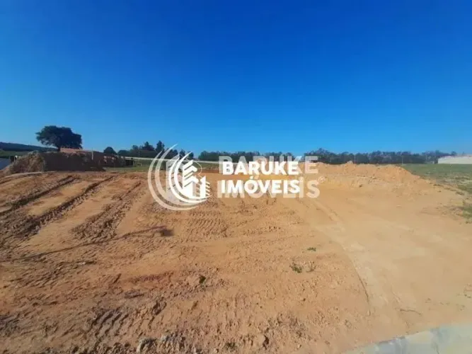 Terreno à venda no bairro RESERVA PETRUS