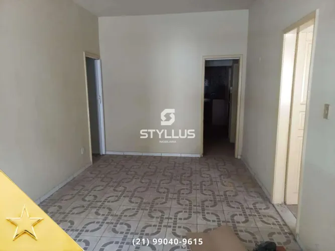 Casa de Vila Triplex com Terraço e Potencial em Riachuelo! M30K