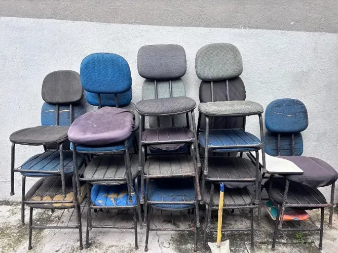 Cadeiras ferro