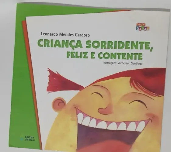 Livro Criança Sorridente, Feliz e Contente