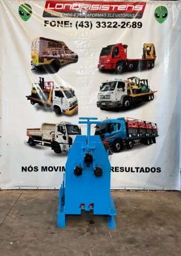 CALANDRA CURVADORA MOTORIZADA PARA TUBOS E PERFIS