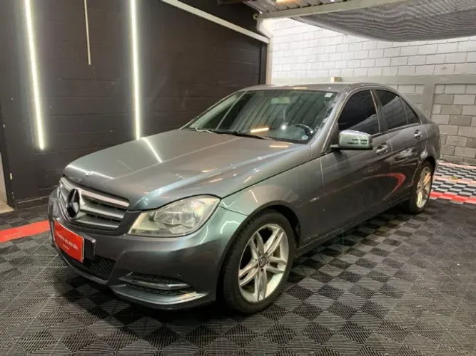 Mercedes-Benz C-180 CGI Classic 1.8 16V 156cv Aut. 2012