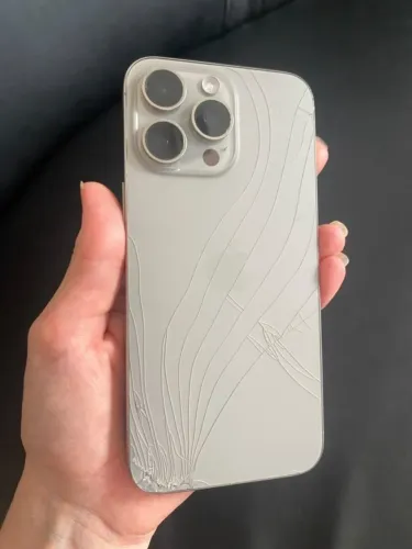 IPHONE 15 PRO MAX - TRINCADO 256 GB