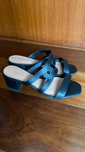Sandália Arezzo n36