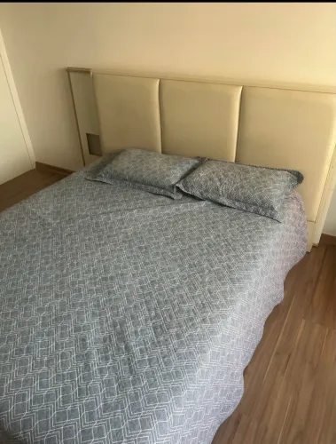 Cama Casal Queen