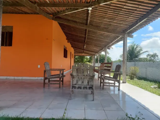 granja com 6.000 metros quadrados próximo a Monte Alegre com uma excelente estrutura