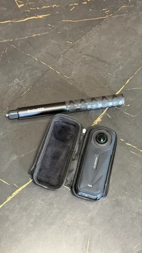 Insta360 X5