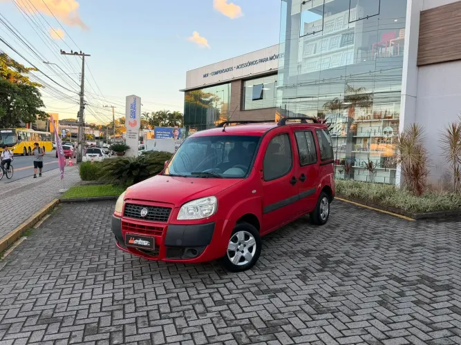 Fiat Doblo Attractive 1.4 Fire Flex 8V 5P 2012