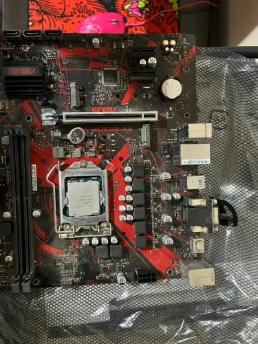 Kit placa mãe e processador i3 10100f 
