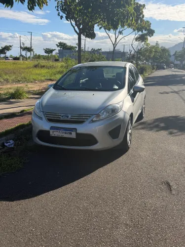Ford Fiesta Sedan SE 1.6 16V Flex 4P 2012