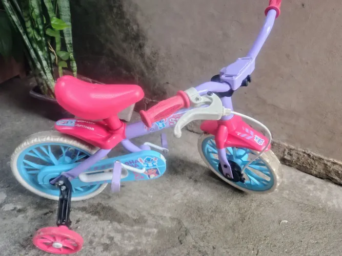 Vendo Bicicleta Infantil semi novo