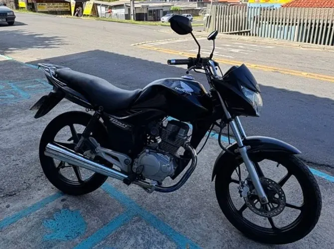 Honda titan 150cc mix  bem conservada 