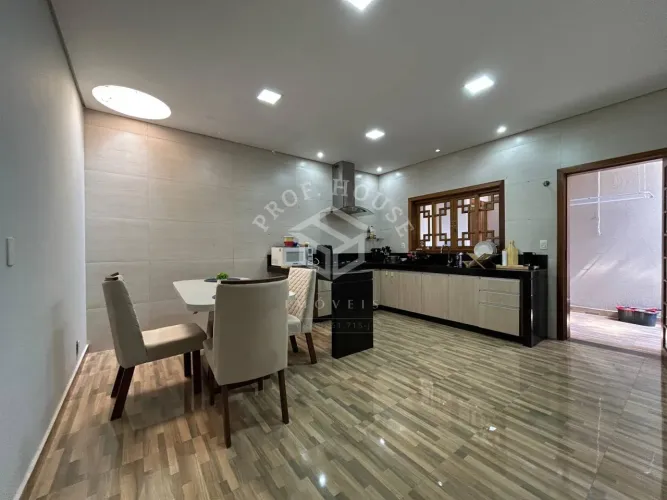 Casa à venda no Jardim Residencial Fênix em Limeira-SP