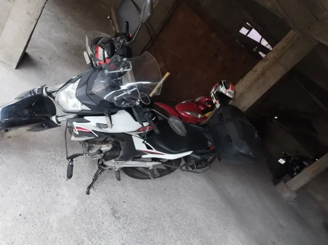 Moto CB Twister 2019