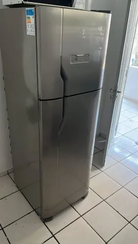 Geladeira Electrolux frost free com GARANTIA. Até 10X SEM JUROS. Entrego