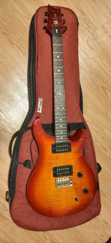 Guitarra PRS SE CUSTOM caps Seymour Duncan