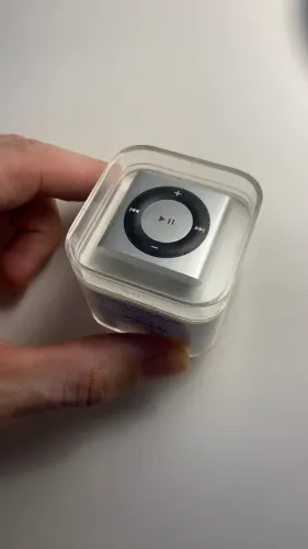 iPod Shuffle 2GB