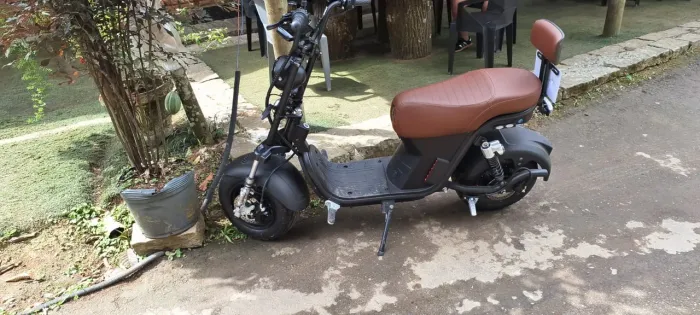 SCOOTER ELÉTRICA AUTOPROPELIDA X12 1000W