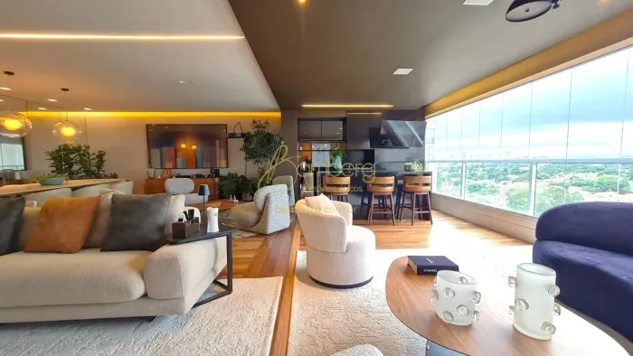 Apartamento com varanda gourmet, lazer com quadras de tênis no Campo Belo