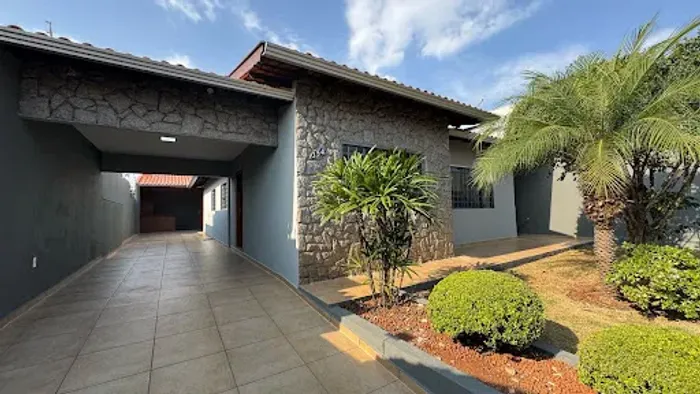 Casa com 4 dormitórios à venda, 180 m² por R$ 590.000 - Jardim Campo Belo - Rolândia/PR