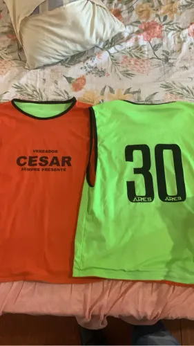 Colete dupla face 60 reais 8 unidades Lauro de Freitas