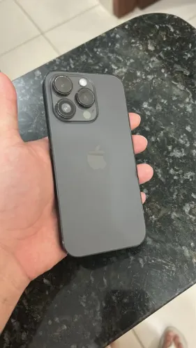 iPhone 14 Pro em bom estado