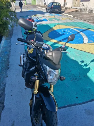 Hornet fiz revisão nela só pegar e andar