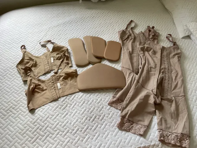 Kit modelador pós cirurgia plástica 