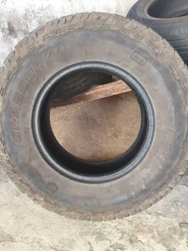 2 Pneus 265 70 16