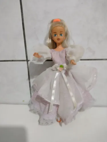 Boneca Susi da estrela anos 80