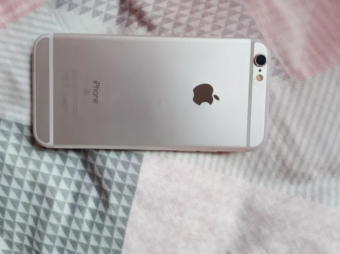 Celular iPhone 6s