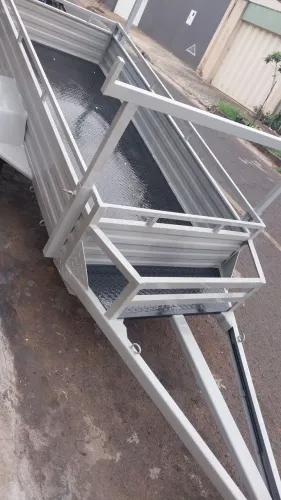 OPORTUNIDADE CARRETINHA P/1000KG
