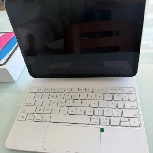 IPAD 10 64 GB COM CAPA TECLADO R$ 2200