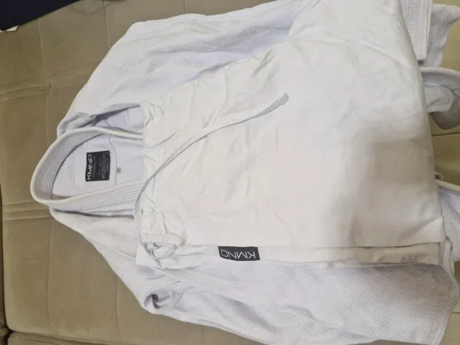 Kimono de Jiu-jitso KMNO sports