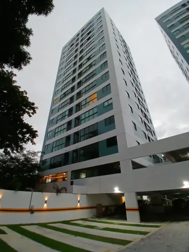 Apartamento para alugar com 2 quartos em Tamarineira - Recife - PE